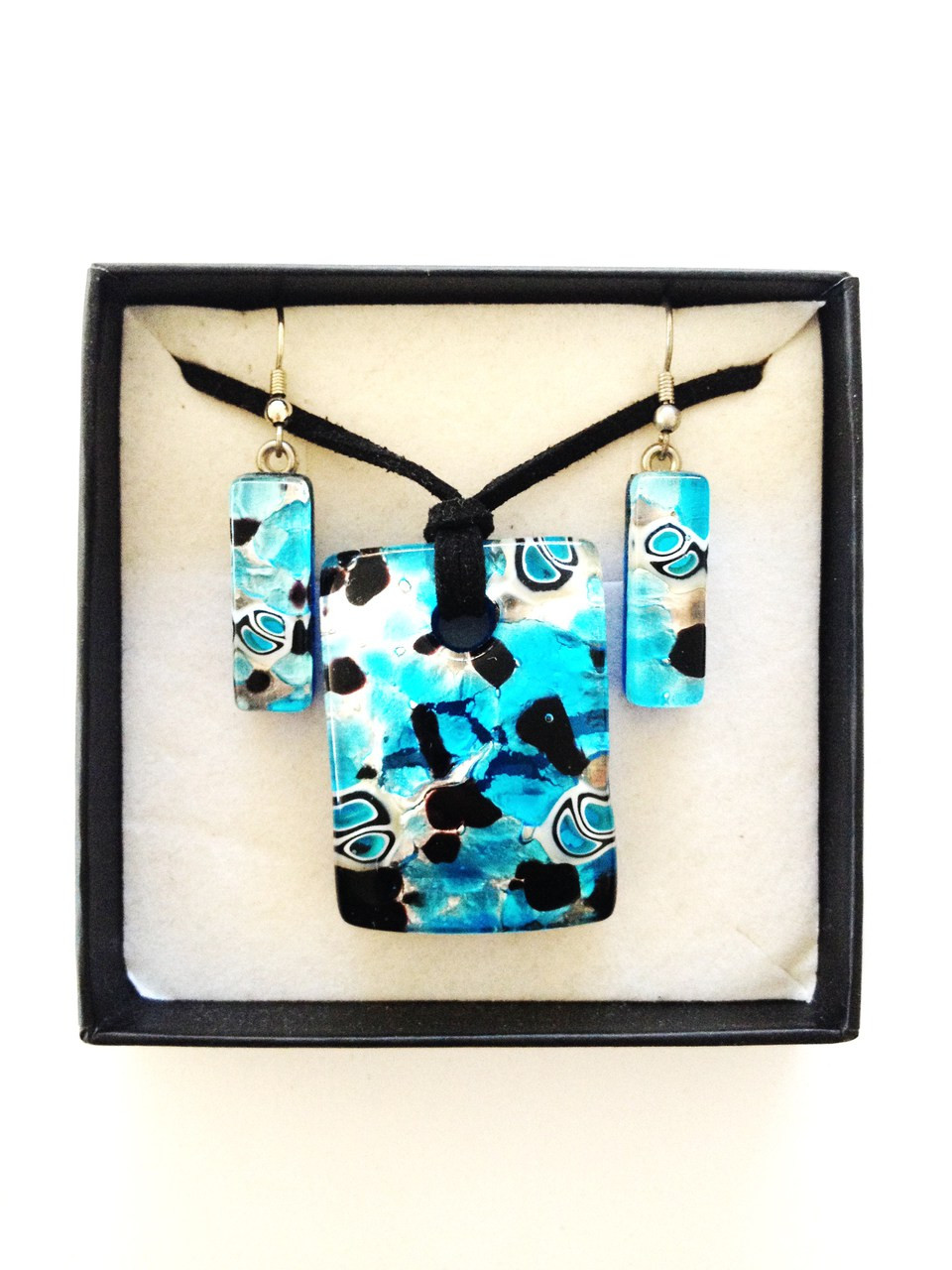 Black Flower Necklace Set